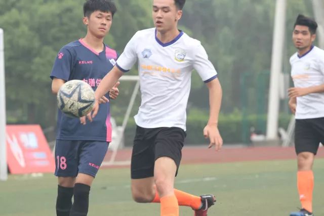 北控大胜送四川7连败 广厦5连胜送宁波8连败