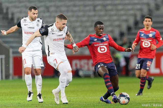 唐斯24+15巴雷特空砍30分 尼克斯送猛龙3连败